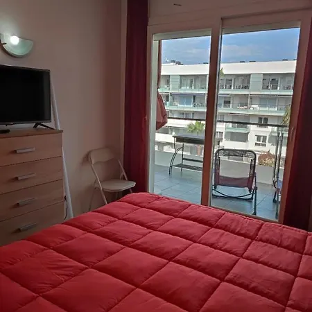 Proche Commerces Avec Grande Terrasse Et Piscine Apartment *