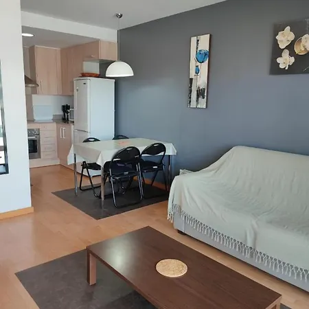 Apartment Proche Commerces Avec Grande Terrasse Et Piscine Roses