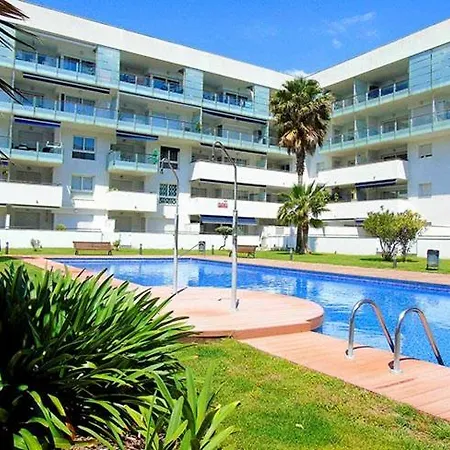 Proche Commerces Avec Grande Terrasse Et Piscine Appartement Roses