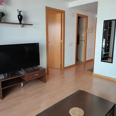Proche Commerces Avec Grande Terrasse Et Piscine * Roses